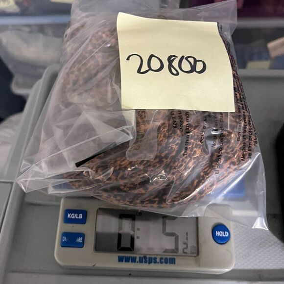 Urban Outfitters Smocked Cropped Top Animal Print Off The Shoulder Shirt LARGE - Picture 11 of 11